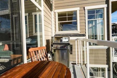 Fremont With Panoramic Views Near Woodland Zoo * Seattle